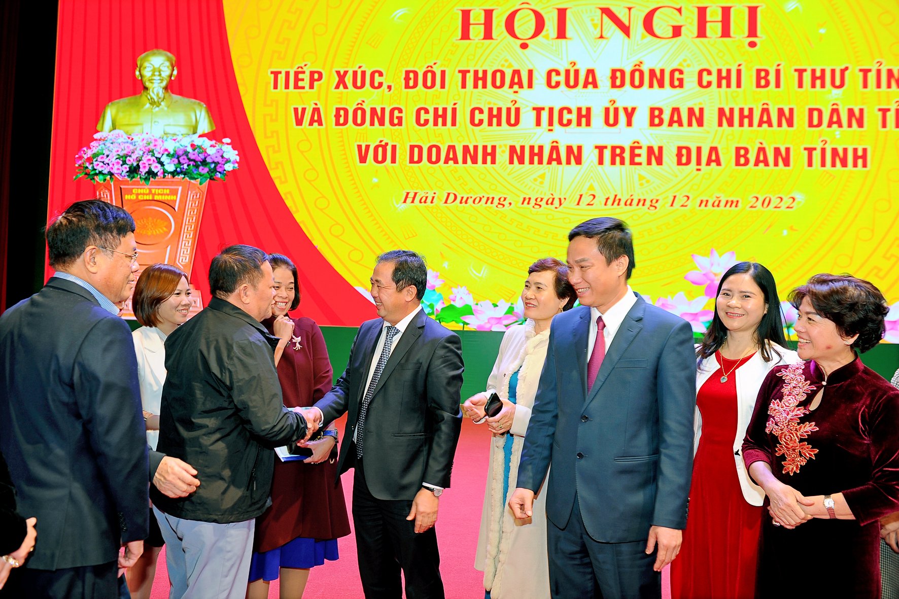HỘI NGHỊ TIẾP XÚC ĐỐI THOẠI