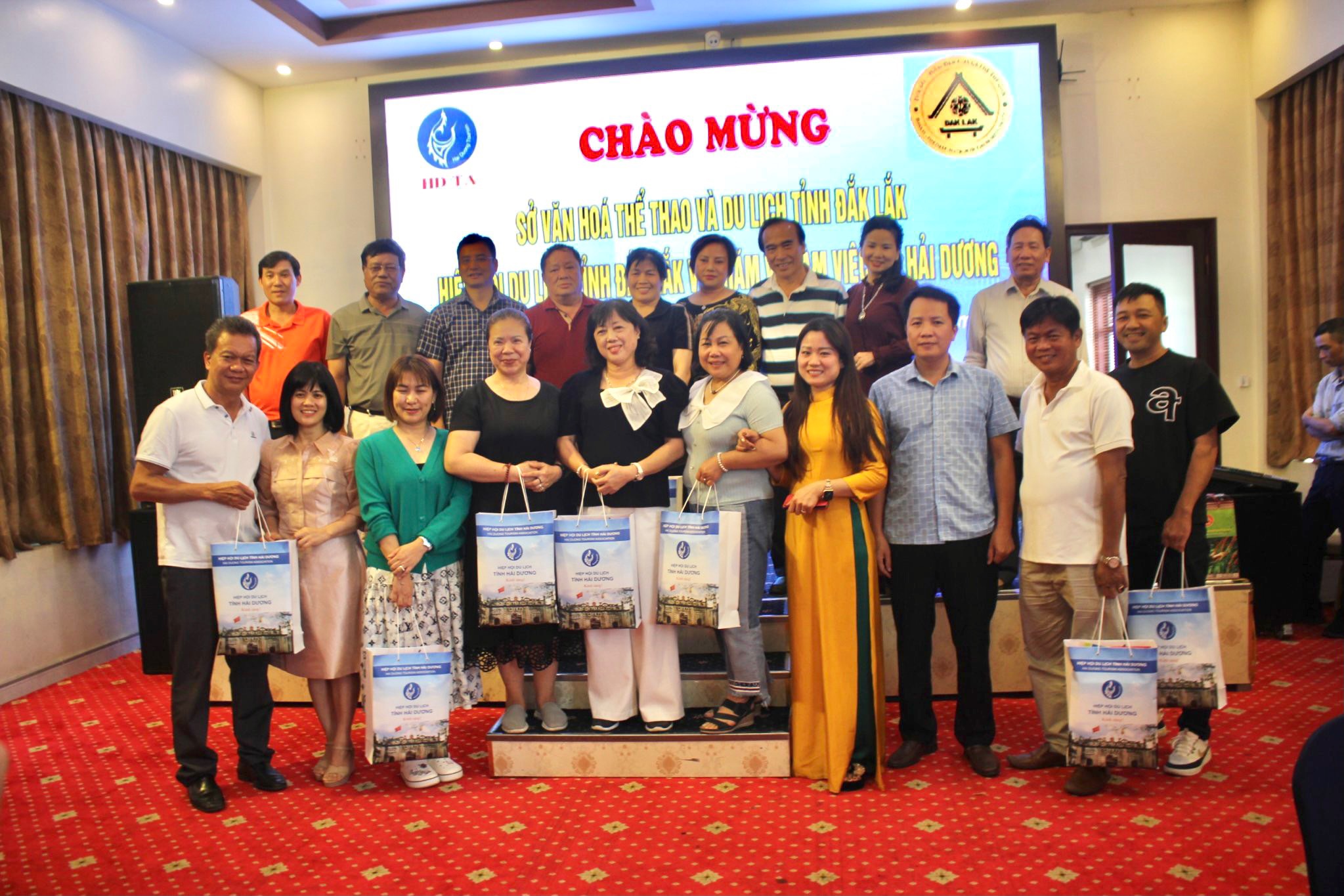 Hiệp hội Du lịch tỉnh Đăk lăk thaw Và làm việc với HHDL Hải Dương 