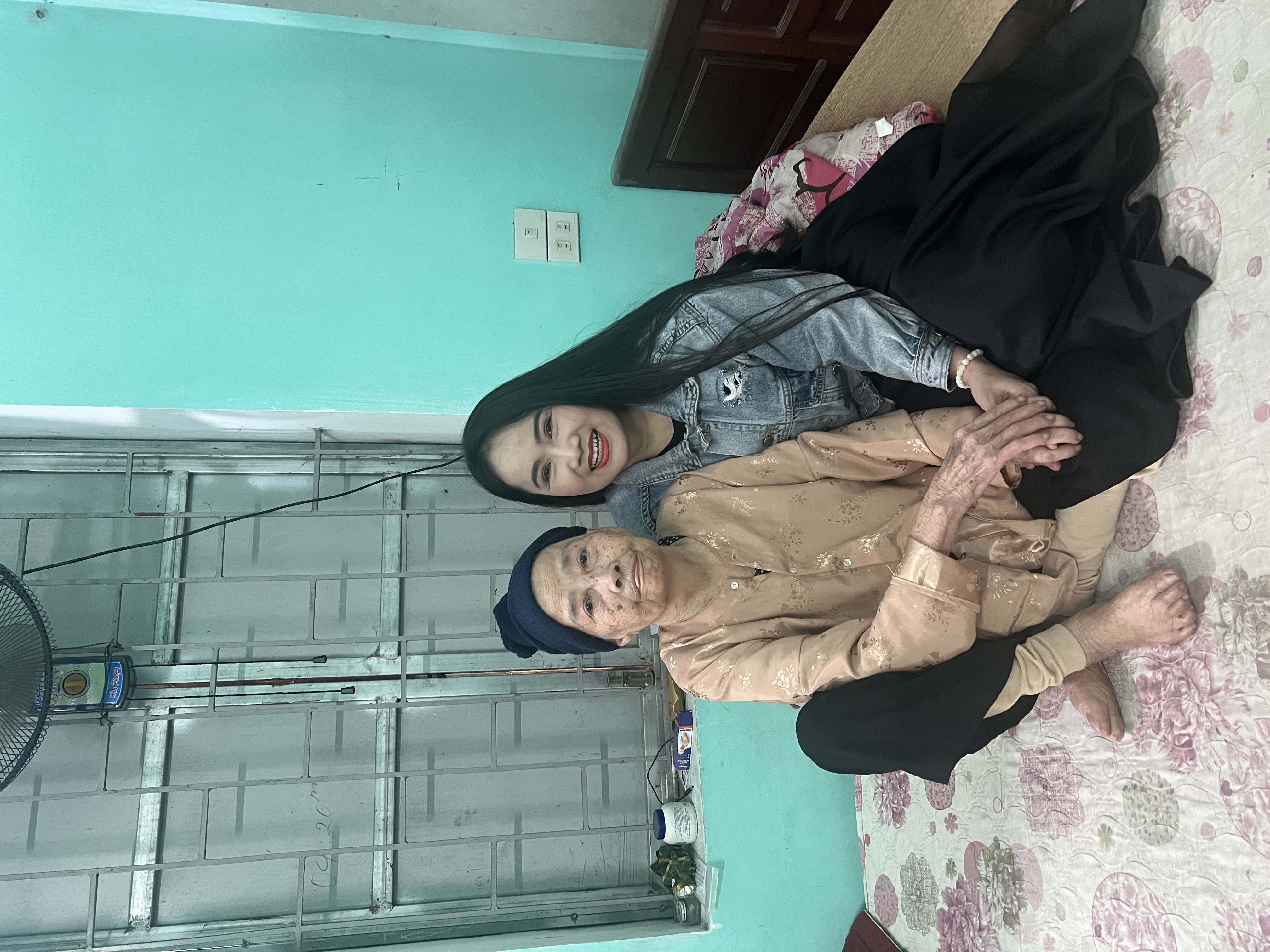 Hiệp hội Du lịch tỉnh Hải Dương tặng quà nhân dịp Tết Giáp Thìn