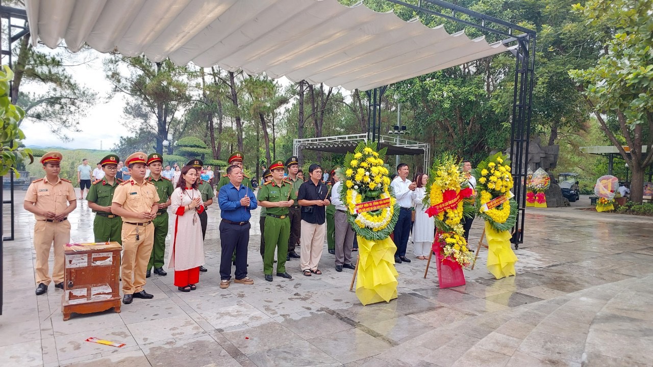 KỶ NIỆM 77 NĂM NGÀY THƯƠNG BINH LIỆT SĨ - HHDL UỐNG NƯỚC NHỚ NGUỒN 